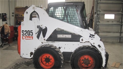 Minicargadores Bobcat S205