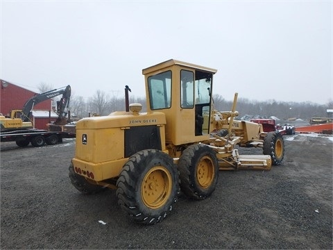 Motoconformadoras Deere 570A