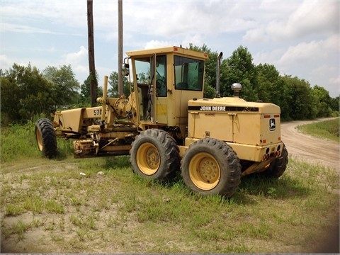 Motoconformadoras Deere 570B