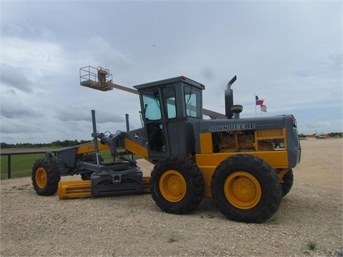 Motoconformadoras Deere 670 usada a buen precio Ref.: 1441769507683362 No. 3