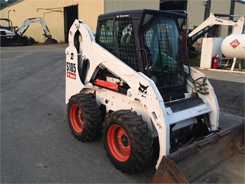 Minicargadores Bobcat S185