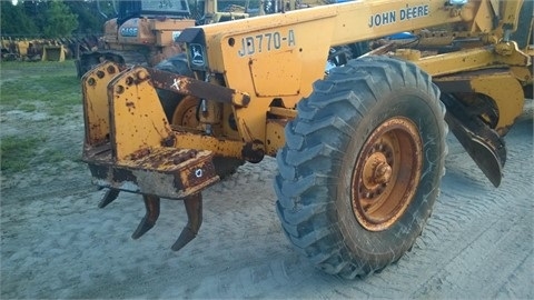 Motoconformadoras Deere 770A