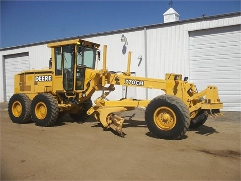 Motoconformadoras Deere 770CH