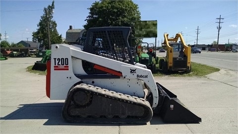 Miniloaders Bobcat T200