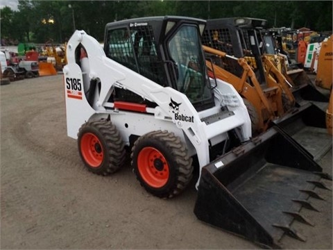 Minicargadores Bobcat S185