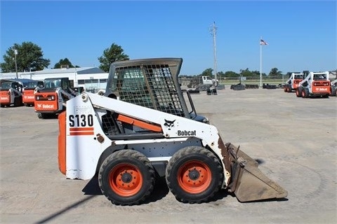 Minicargadores Bobcat S-130