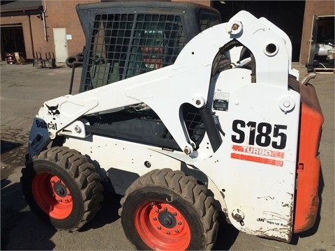 Minicargadores Bobcat S185