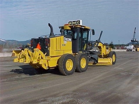 Motoconformadoras Deere 772GP