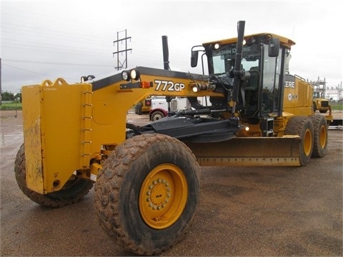 Motoconformadoras Deere 772GP