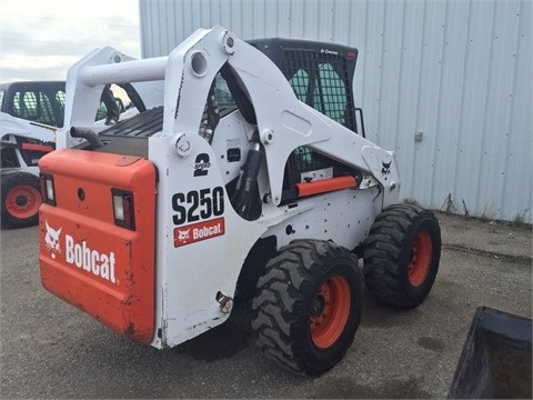 Minicargadores Bobcat S250 seminueva en venta Ref.: 1443125301745468 No. 3