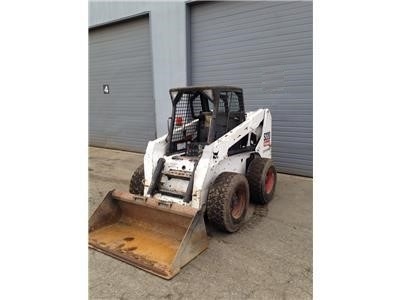 Minicargadores Bobcat S220