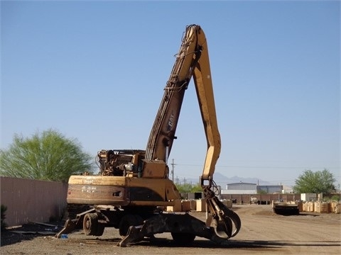 Excavadora Sobre Ruedas Caterpillar M322C