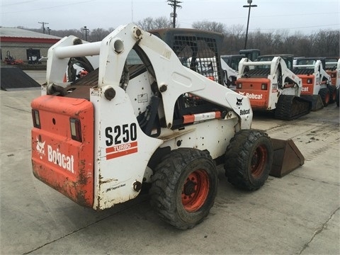 Minicargadores Bobcat S250 de importacion a la venta Ref.: 1443732377727978 No. 2