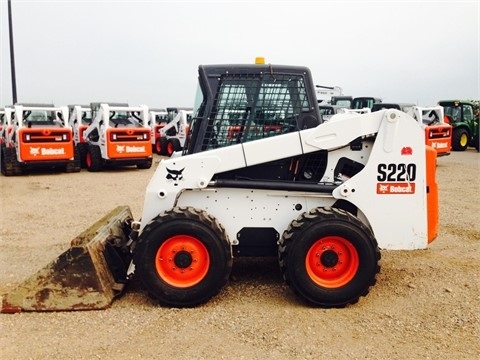 Minicargadores Bobcat S220