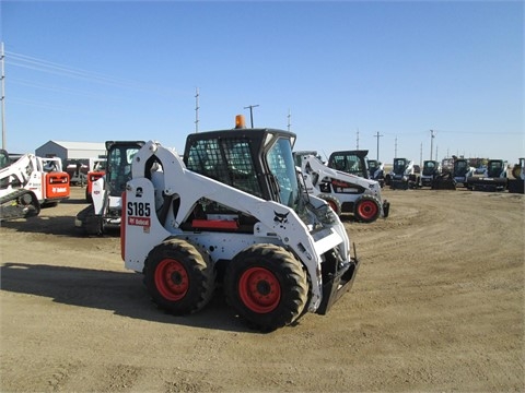 Minicargadores Bobcat S185