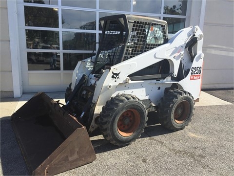 Minicargadores Bobcat S250