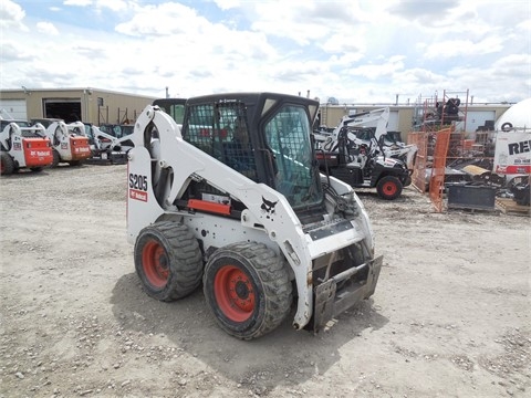 Minicargadores Bobcat S205