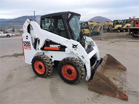 Minicargadores Bobcat S205