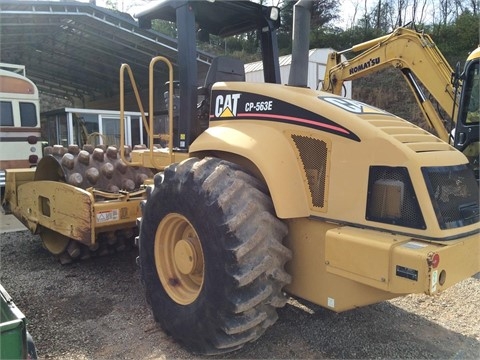 Compactadoras Suelos Y Rellenos Caterpillar CP-563