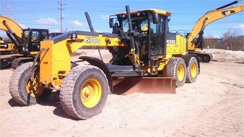 Motoconformadoras Deere 670G