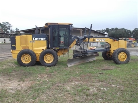 Motoconformadoras Deere 672G