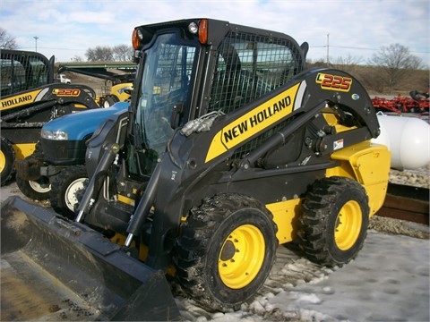 Minicargadores New Holland L225