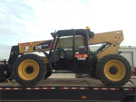 Telehandler Caterpillar TL642