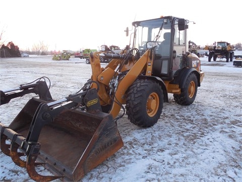 Cargadoras Sobre Ruedas Caterpillar 906H