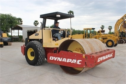 Compactadora Vibratoria Dynapac CA250D