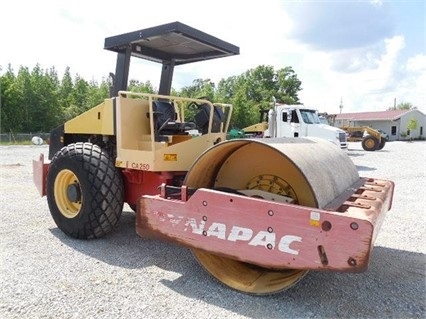 Compactadora Vibratoria Dynapac CA250D