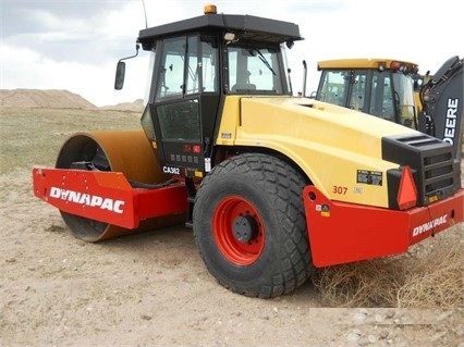 Compactadora Vibratoria Dynapac CA362D