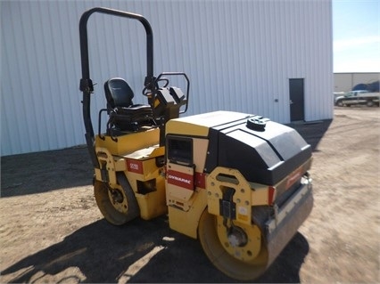 Compactadora Vibratoria Dynapac CC122