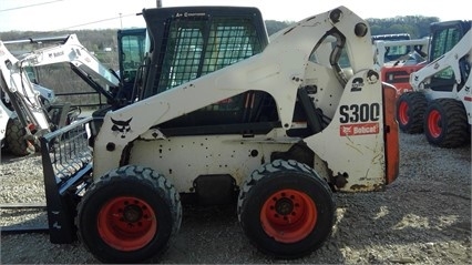 Minicargadores Bobcat S300 seminueva en venta Ref.: 1462900801973088 No. 3