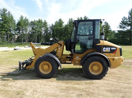 Cargadoras Sobre Ruedas Caterpillar 908H