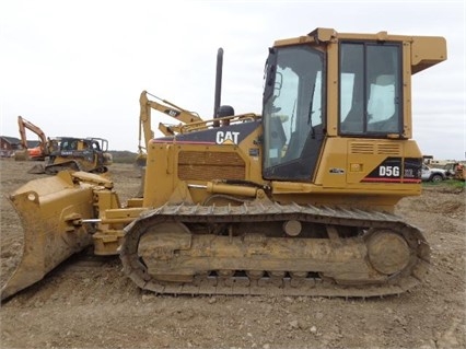 Tractores Sobre Orugas Caterpillar D5G en venta Ref.: 1467331074275951 No. 2