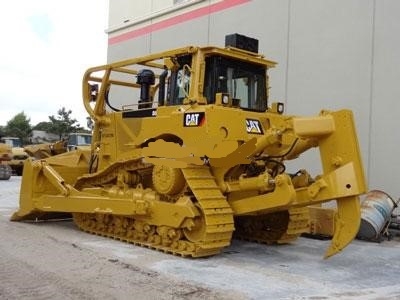 Dozers/tracks Caterpillar D8T