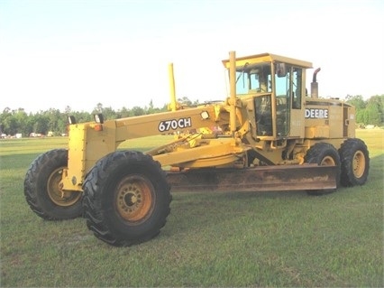 Motoconformadoras Deere 670CH