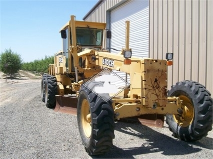 Motoconformadoras Deere 670CH