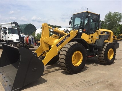 Cargadoras Sobre Ruedas Komatsu WA320