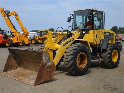 Cargadoras Sobre Ruedas Komatsu WA200 de medio uso en venta Ref.: 1473695295244763 No. 3