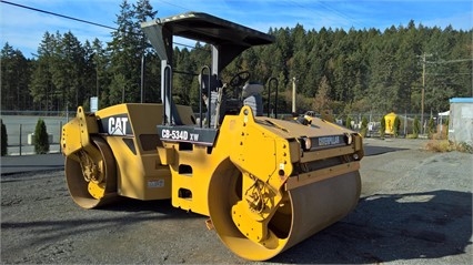 Compactadora Vibratoria Caterpillar CB-534D