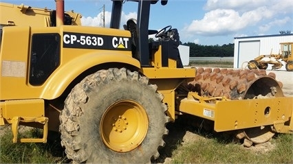 Compactadora Vibratoria Caterpillar CP-563D