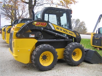 Minicargadores New Holland L218 de bajo costo Ref.: 1476729296222413 No. 2