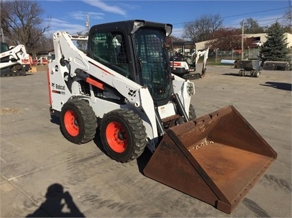 Minicargadores Bobcat S590