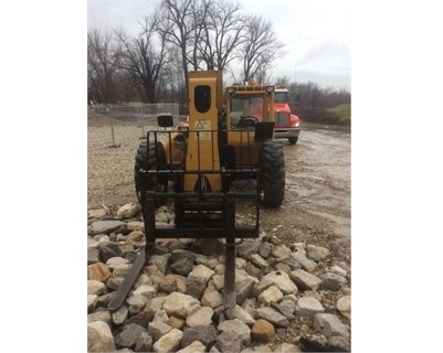 Manipulador Telescopico Caterpillar TL943 usada a buen precio Ref.: 1480533601700100 No. 2