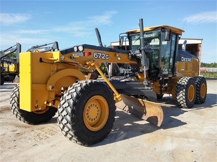 Motoconformadoras Deere 672G