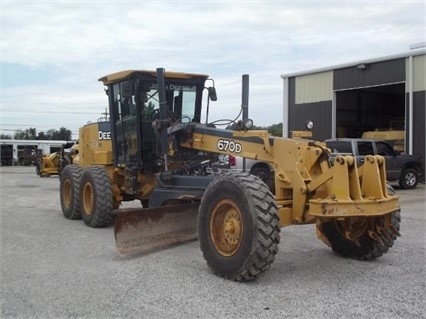 Motoconformadoras Deere 670D