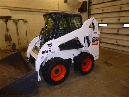 Minicargadores Bobcat S185