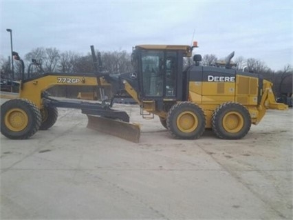 Motoconformadoras Deere 772GP