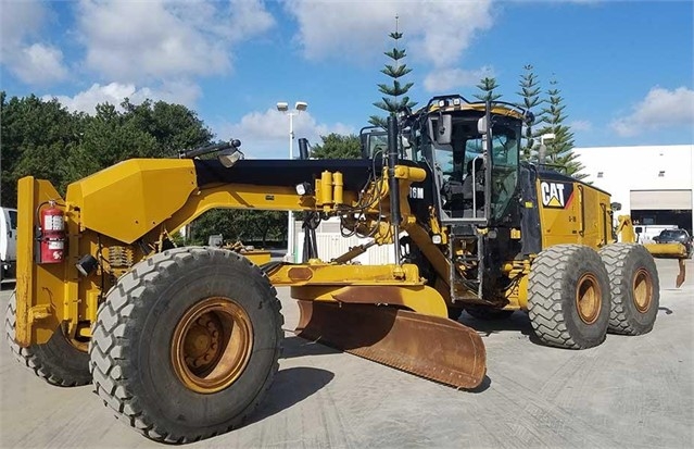 Motoconformadoras Caterpillar 16M